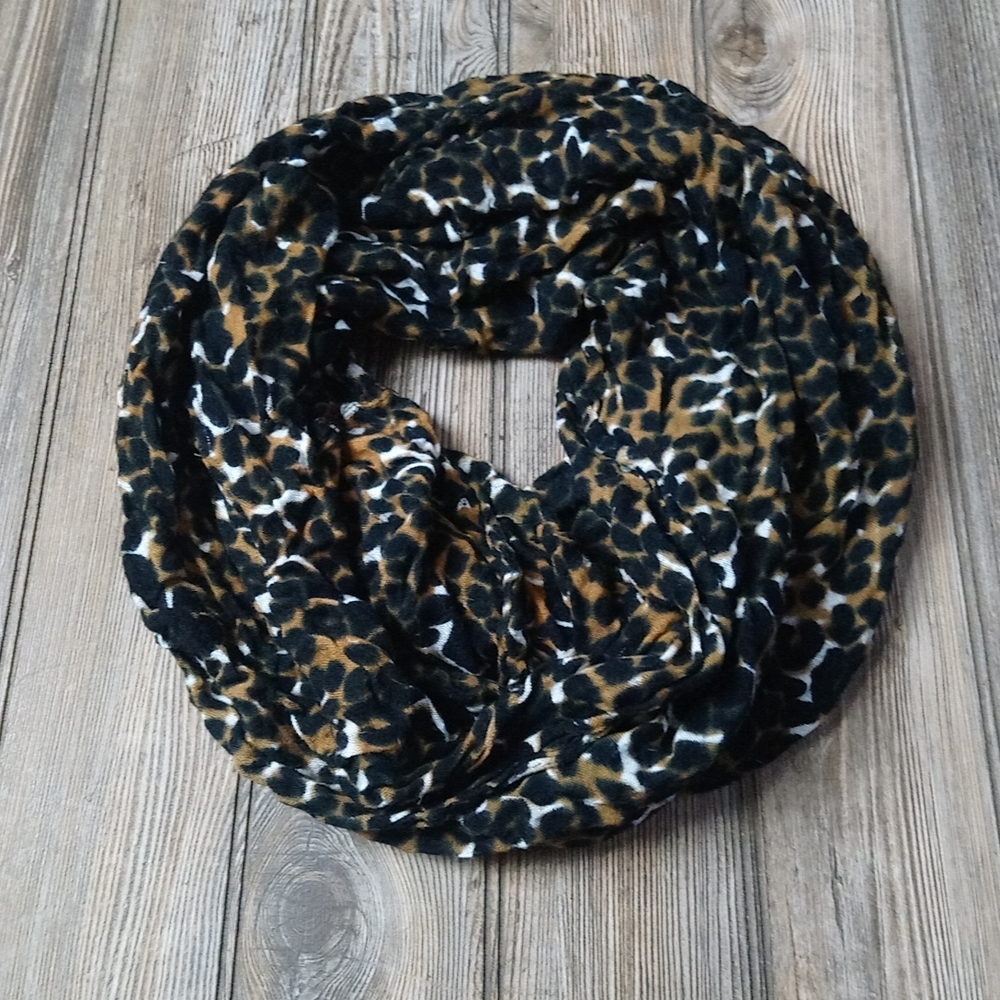 Animal Print Pattern Soft Stretchy Infinity Scarf - image 1